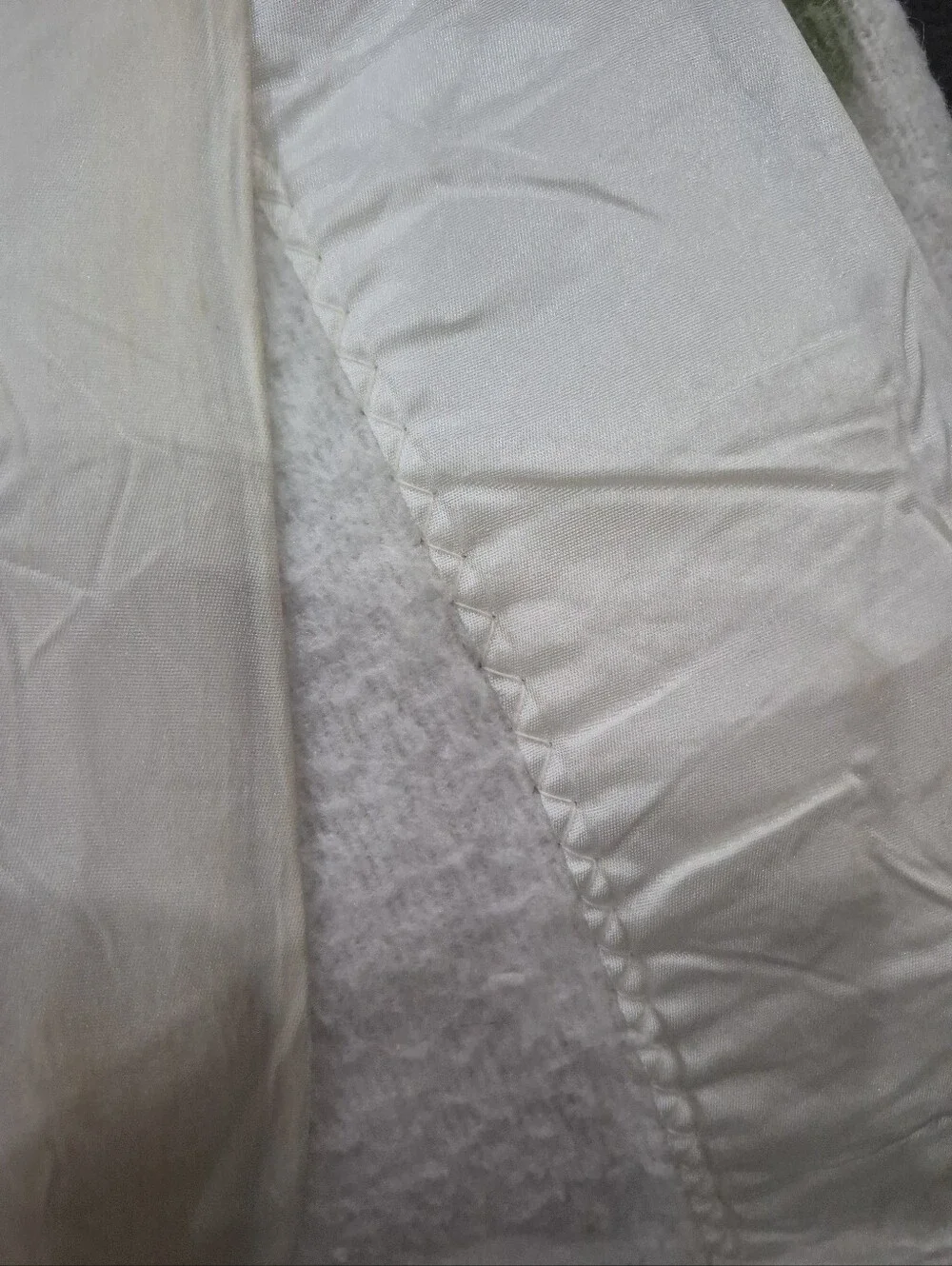 Vintage RARE Pink Cabbage Rose Lightweight Wool Blend Twin Blanket W/ Satin Trim